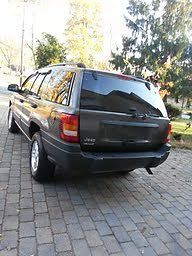 2004 jeep grand cherokee laredo 4 x 4 one owner - like new