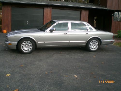 1999 jaguar xj8 l sedan 4-door 4.0l