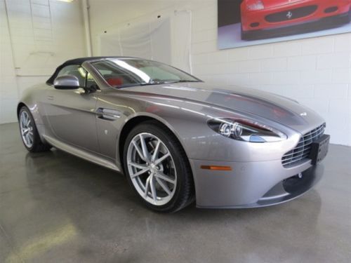 V8 vantage 4.7l bluetooth nav 2 doors convertible abs brakes 420 hp horsepower