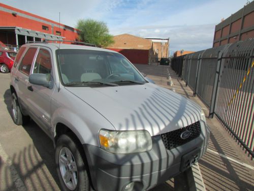 2005 ford escape hybrid suv