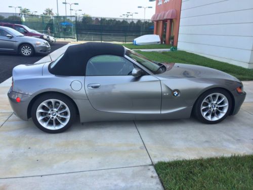 2003 bmw z4 2.5i convertible 2-door 2.5l