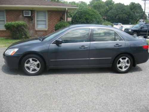 2005 honda accord hybrid sedan 4-door 3.0l. very clean and reliable