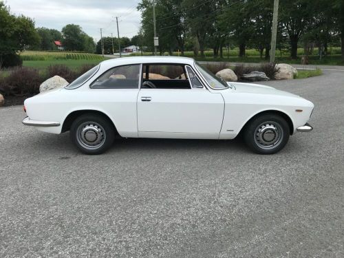 1969 alfa romeo gt junior stepnose