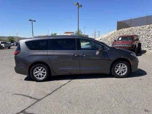 2021 chrysler pacifica touring l