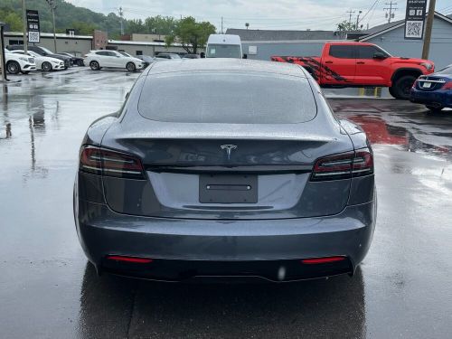 2022 tesla model s