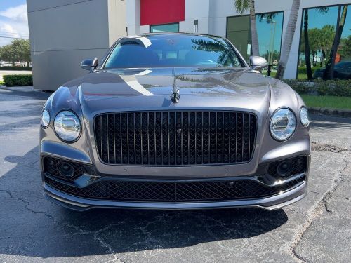 2021 bentley flying spur v8