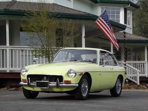 1970 mgb-gt primrose yellow!