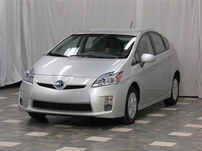 2010 toyota prius only 10k warranty  runs great