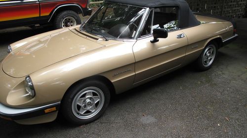 1986 alfa romeo spider veloce champagne gold low miles!