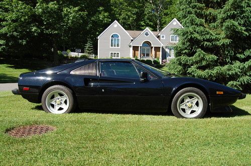 Ferrari 1982 308 gtsi black 16 inch wheels, european spoiler,very nice clean car