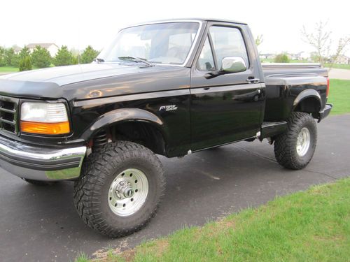 Purchase used 1995 Ford F-150 flareside 2 door truck 4x4 wheel drive 5