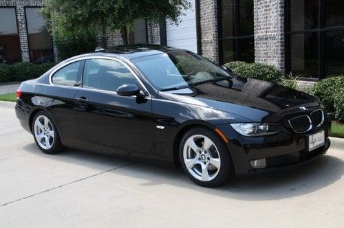 Coupe,jet black on black,premium pkg,comfort access,ipod,non-smoker,very clean!!