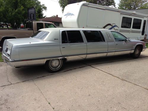 Cadillac fleetwood limousine 6 door 9 passenger