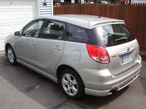 2003 toyota matrix xr  4-door 1.8l only 80k!  runs excellent!