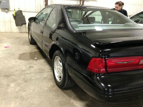 1997 ford thunderbird v-8 coupe**4.6 liter v-8  posi rear**no reserve**look!!!!!