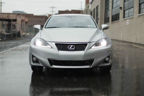 Lexus is250