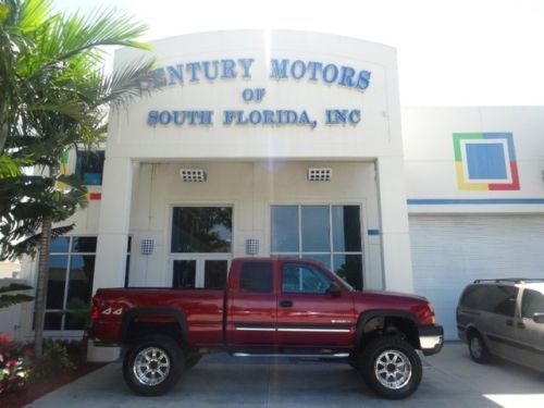 2006 chevy silverado 2500hd 4x4 39,734mi. non smoker lifted clean carfax