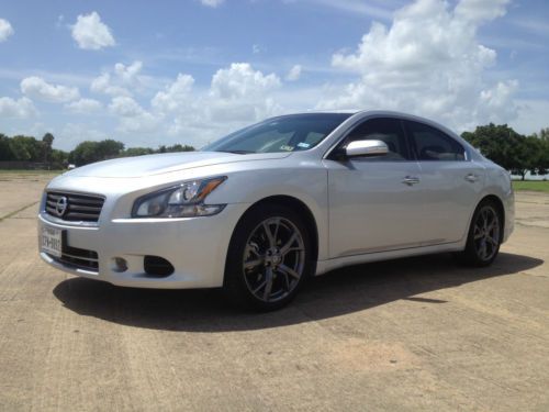 2013 nissan maxima sv sedan 4-door 3.5l