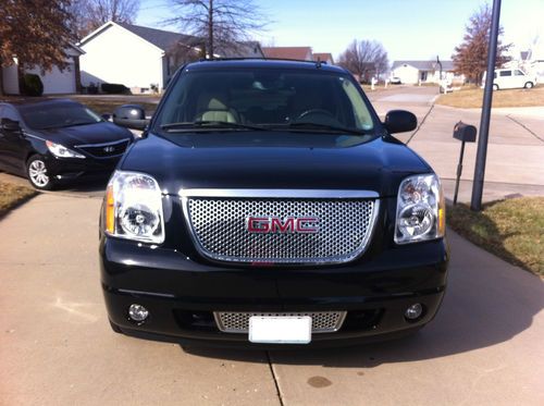 2008 gmc yukon denali sport utility 4-door 6.2l