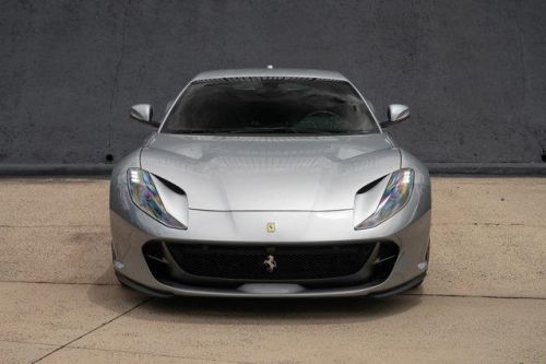 2019 ferrari 812 superfast 2dr cpe