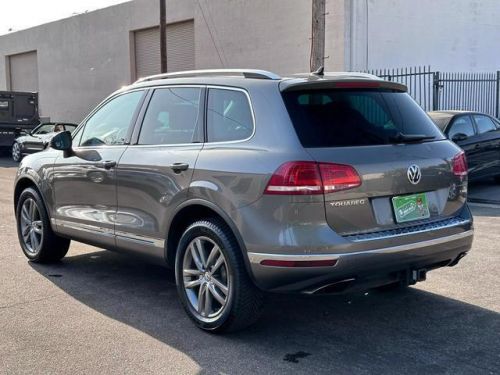 2016 volkswagen touareg vr6 lux sport utility 4d