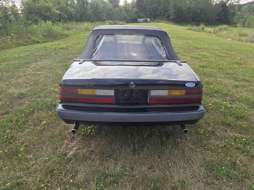 1985 ford mustang gt