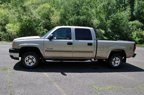 Chevrolet silverado 2500 duramax 6.6l turbo diesel crew cab 4x4 no reserve mint!