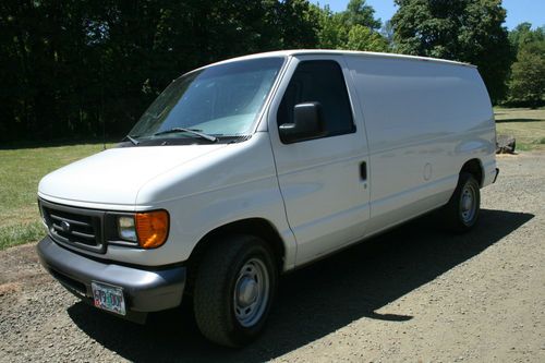 2006 ford e-150 base standard cargo van 2-door 4.6l *no reserve!*