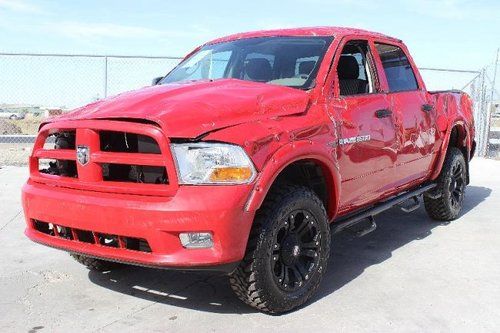 2012 dodge ram 1500 st crew cab 4wd damaged salvage only 3k miles runs! l@@k!