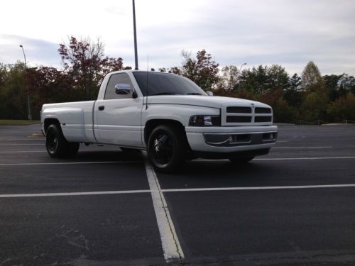 1996 dodge ram 3500! 5.9l 12 valve cummins! 5spd! dually! michelins! rockstars!