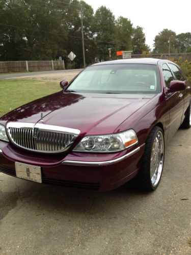 2003 lincoln town car signature sedan 4-door 4.6l