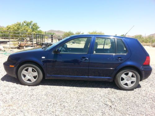 Tdi, 4 dr, hatchback 45-50 mpg, midnight blue, tow hitch