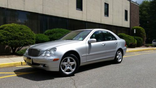 2004 mercedes benz c320 loaded, warranty, leather, low miles. no reserve